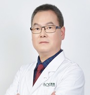 周斌