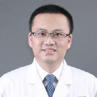 王立军